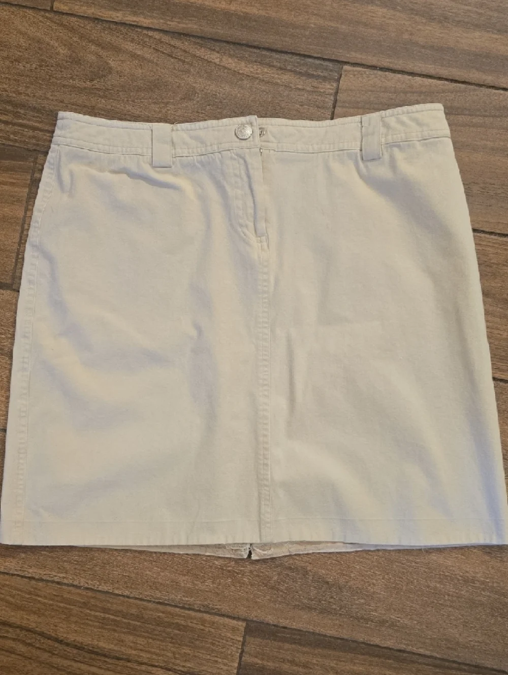 Lilly Pulitzer Cream Mini Skirt with Pink Pocket Trim Embroidery Size 12 - Picture 2 of 4